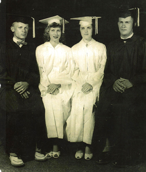 picture of Folsomville graduating class of 1955